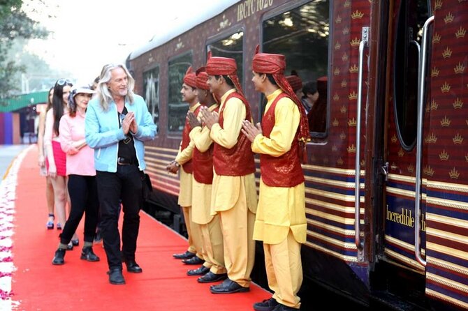 Taj Mahal & Agra Fort tour by Superfast Train Gatimaan Express - Your morning start: 06:30 pickup and e-ticket sanity checks
