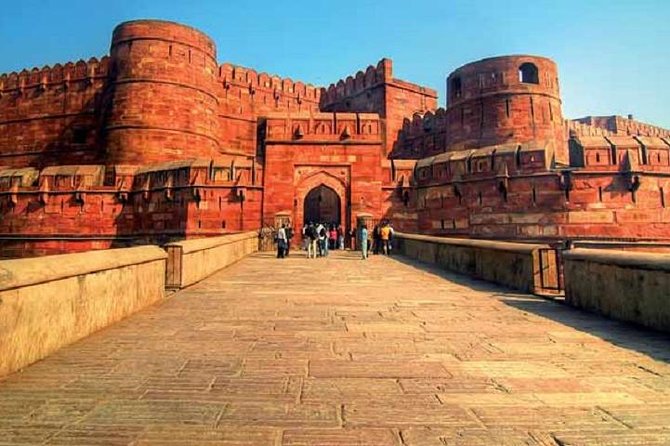 Taj Mahal & Agra Fort With Mother Teresa's Missionaries Of Charity From Delhi - Agra Fort: power in red sandstone