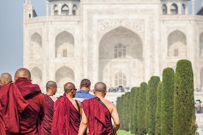 Taj Mahal (Agra) - Full Day trip by Toyota Innova Car - Ex Delhi - What the local guide really adds (beyond facts on a page)