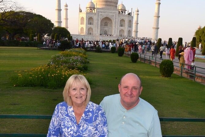 Taj Mahal & Agra Private Trip by Car from Delhi with 5 Star Meal - A smooth Delhi-to-Agra day that cuts the friction