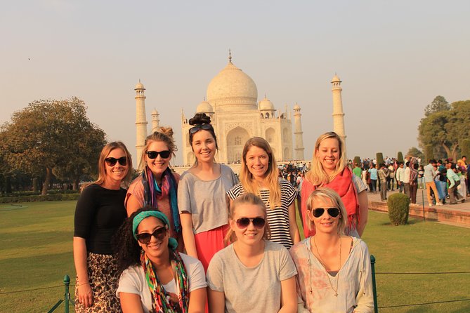 Taj Mahal and Agra Fort from Delhi - Dress Code, Walking Level, and How to Stay Comfortable