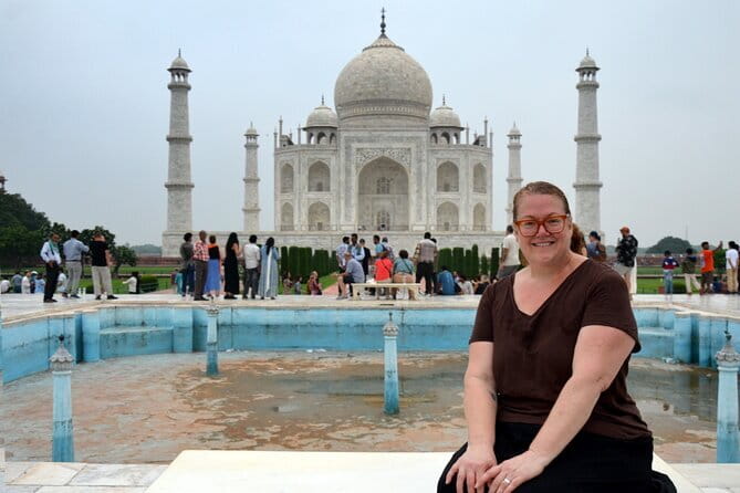 Taj Mahal and Agra fort Private Tour from Delhi - All Inclusive - Getting there smoothly: pickup from Delhi-area meeting points