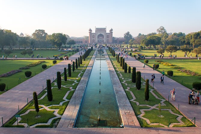 Taj Mahal and Agra Fort Tour From Delhi By Car - Meals and breaks: the one detail to double-check