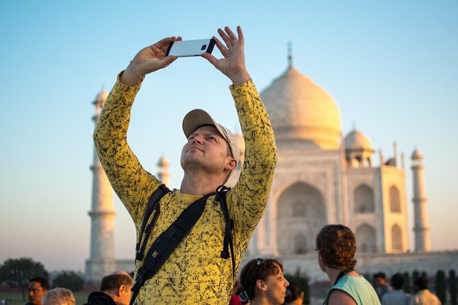 Taj Mahal and Agra Fort Tour From Delhi By Car - First stop: Taj Mahal with real time on site