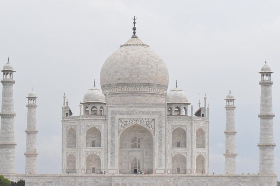 Taj Mahal: Express Entry Ticket For Sunset Tour with guide - Entering the Taj Mahal complex during the sunset window