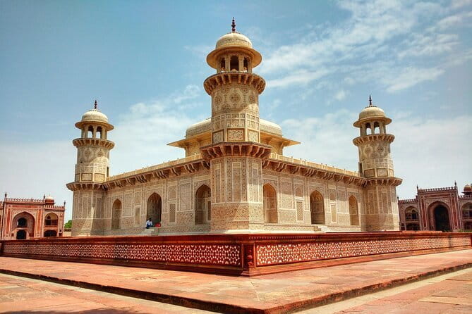 Taj Mahal Private Day Tour From Delhi with Transportation - Pickup timing and the sunrise decision (2 AM is no joke)