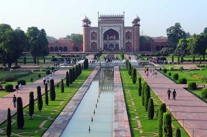 Taj Mahal Private Tour by Gatimaan Express Train - Taj Mahal Visit: Time With a Guide, Not Just a Ticket