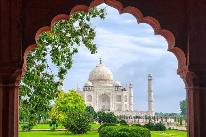 Taj Mahal Private Tour from Delhi by Car - Agra Fort: A One-Hour Power Visit With Included Entry