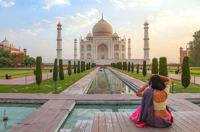 Taj Mahal Private Tour from Delhi by Car - Lunch at Bon Barbecue: Fuel Without Derailing the Day
