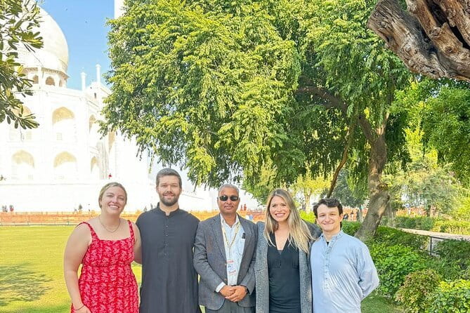 Taj Mahal same day luxurious Tour by Superfast Train from Delhi - First Stop: Taj Mahal with a Guide to Make the Time Count