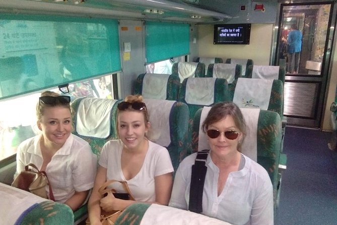 Taj Mahal Same Day Tour by India's Fastest Train - Gatimaan Express: the included breakfast is a big deal