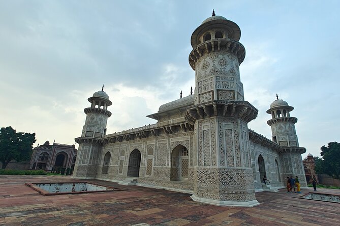 Taj Mahal Sunrise and Agra Private Tour By Car From Delhi - Choosing a 4–10 AM Pickup for Taj Mahal Sunrise