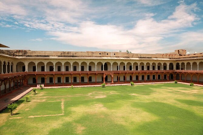 Taj Mahal Sunrise and Sunset Tour from Delhi with Fatehpur Sikri - Comfort From Delhi: Private AC Car, Pickup, and a 4-Star Hotel Base