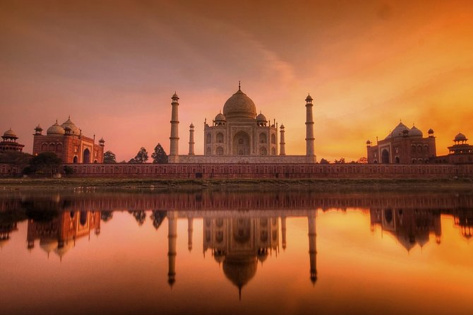 Taj Mahal Sunrise Tour from Delhi All Inclusive - Souvenir Time at Handicraft Shops (Without Losing the Plot)