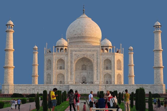 Taj Mahal Sunrise Tour with Agra overnight from Delhi - By Car - Itmad-ud-Daula, the Jewel Box stop: a calmer 1-hour monument break