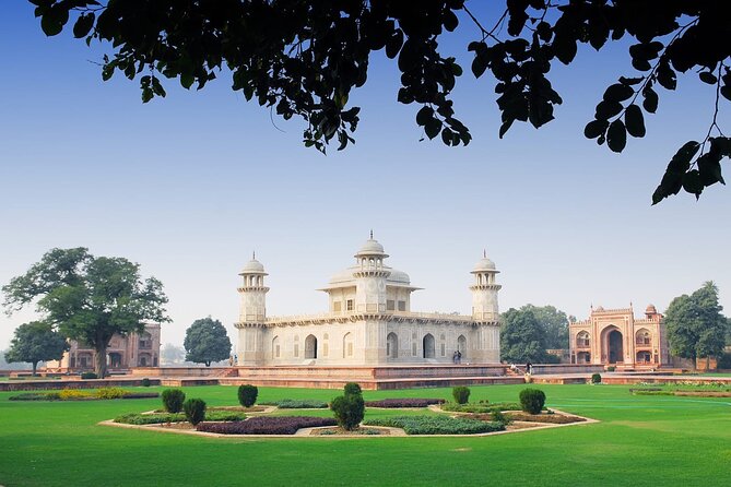 Taj Mahal Tour By Express Train from Delhi - Morning pickup and Nizamuddin Railway Station: the first 2 hours set the tone