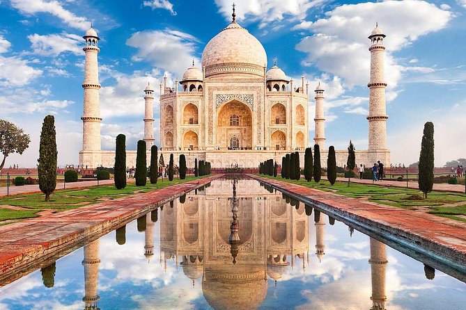 Taj Mahal Tour From Delhi By Private Car - Private car comfort from Delhi (and what you’re paying for)