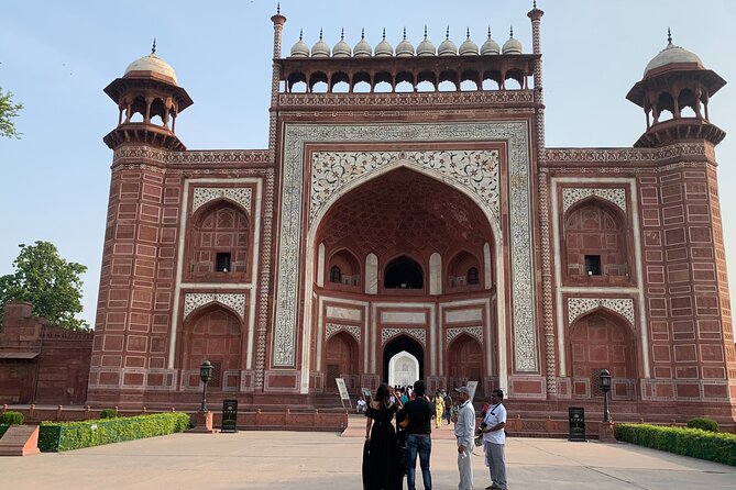 Taj Mahal Tour From Delhi - Same Day Agra Tour - Decor Crafter shopping and what to do about lunch