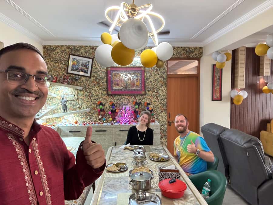 Talk & Enjoy with Delhi locals at their home while Cooking - Welcome, home tour, and that in-home temple visit