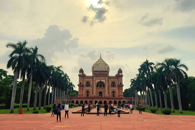 The best Private Old and New Delhi City tour in 8 Hours - Getting around in Delhi traffic without losing your whole day