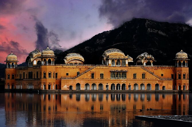 The Indian Dream Tour - Classic North India - Timing Matters: Fatehpur Sikri and Abhaneri Stepwell Detours
