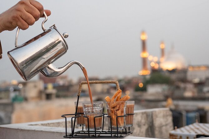 The Old Delhi Sundowner - Kite Flying and High Tea - The view: four-sided Old Delhi, framed by Red Fort and Jama Masjid