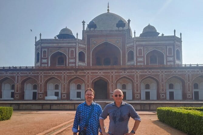 Timeless Treasures: An Old Delhi Heritage Walking Tour - Dariba Kalan and Naughara: Jewelry Streets and Mughal-Era Clues