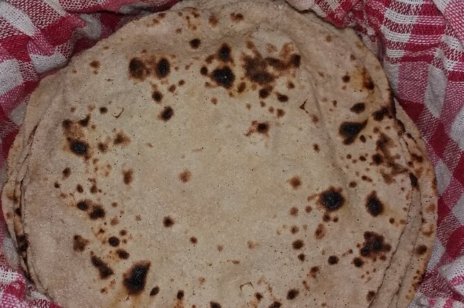 Veg and Non veg : Private Cooking Class in Delhi home (7 meal) - Lunch or Dinner: Pick the Timing That Fits Your Delhi Day