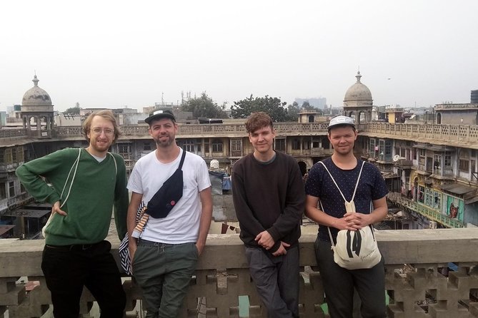 Vegan History & Jain Culture Walk of Delhi - Stop 1: Sri Digambar Jain Lal Mandir and the Ahimsa Message