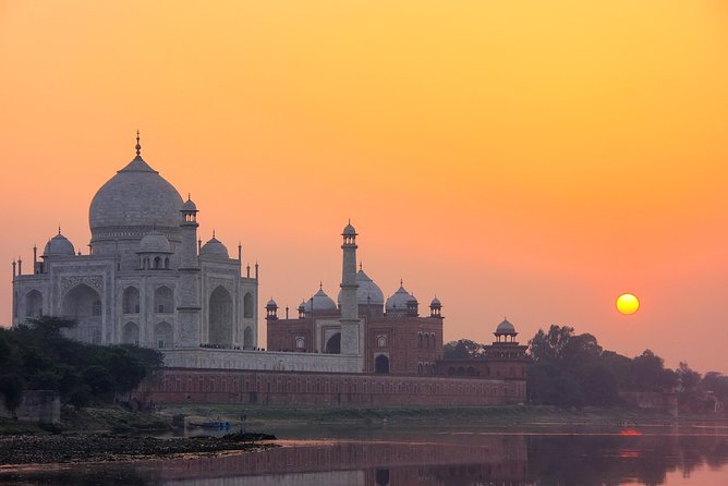 View one of Seven Wonders at Sunrise (Guided Day Trip to Agra) - Guide quality, photos, and the “why it matters” layer