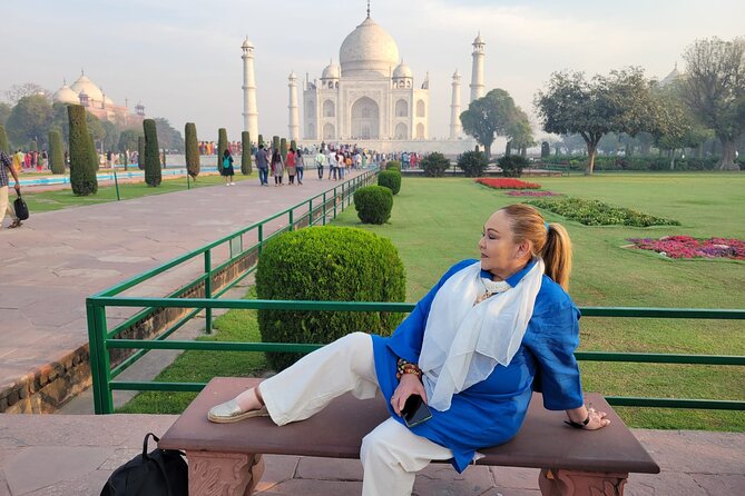 Visit Taj Mahal - The Guide Experience: Small Details That Matter