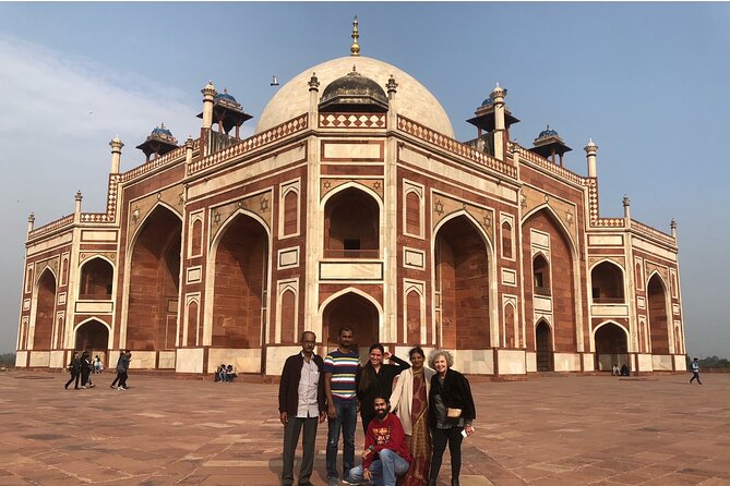 World Heritage Monuments of Delhi - Premium Private Tour - Jama Masjid and Gurudwara Sis Ganj Sahib: faith, power, and tolerance lessons