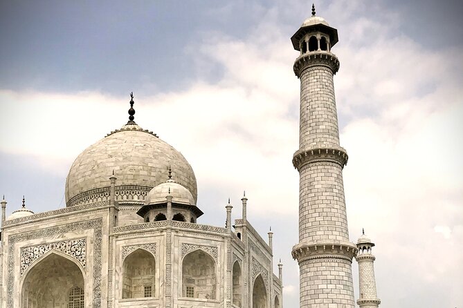 Your Date with Taj Mahal Full-Day Private Guided Tour with Pickup - Watching the Taj Mahal Transform at Sunrise